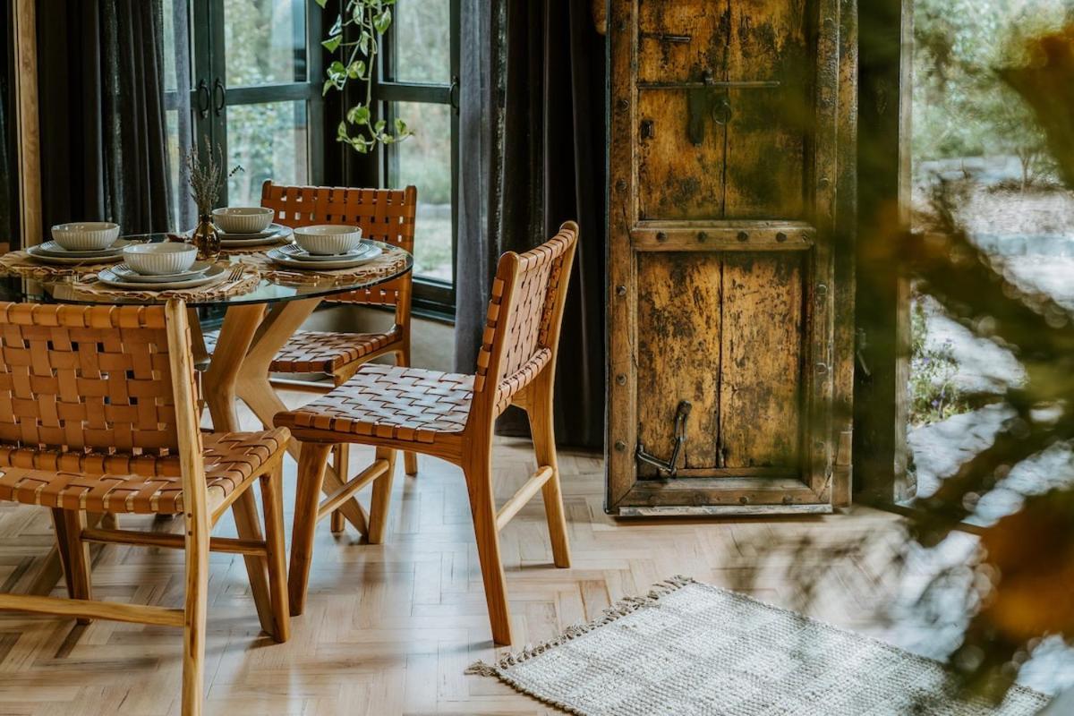 Vila The Temple - Country Farm Retreat Launching Place Exteriér fotografie