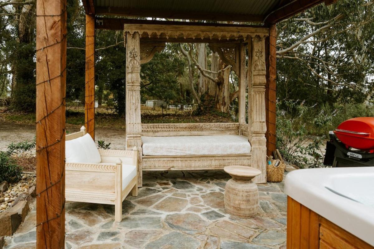 Vila The Temple - Country Farm Retreat Launching Place Exteriér fotografie